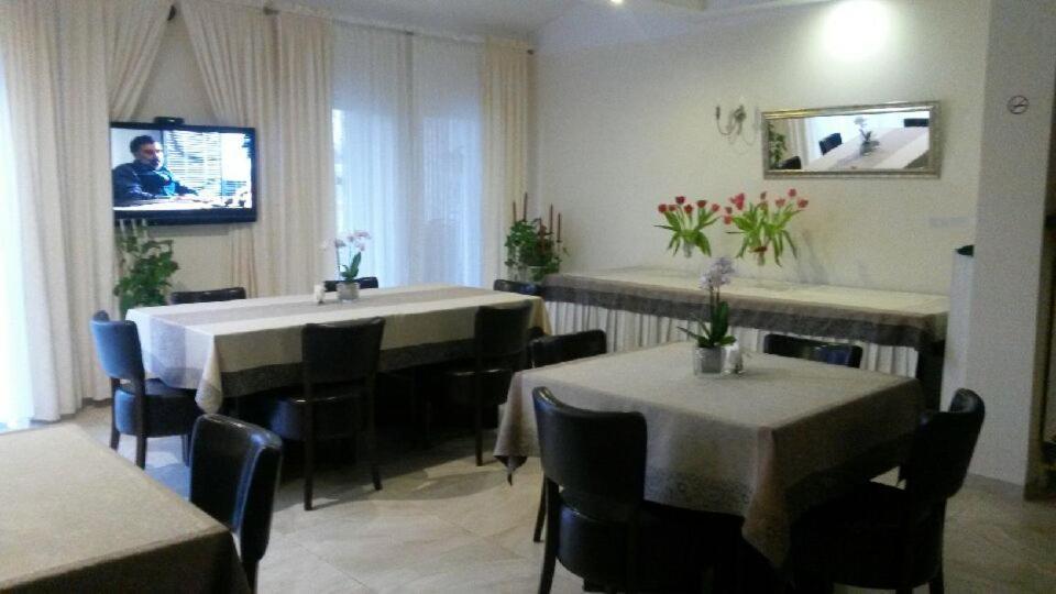 Jasminowy Gaj Bed and Breakfast Inowrocław Buitenkant foto
